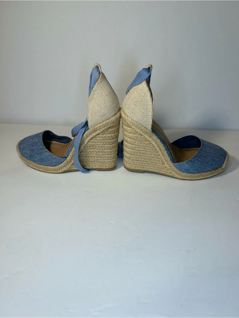 NEW-JustFab Light Denim Jenala-E Wedge Heels Closed Toe Ankle Tie Strap Size 7